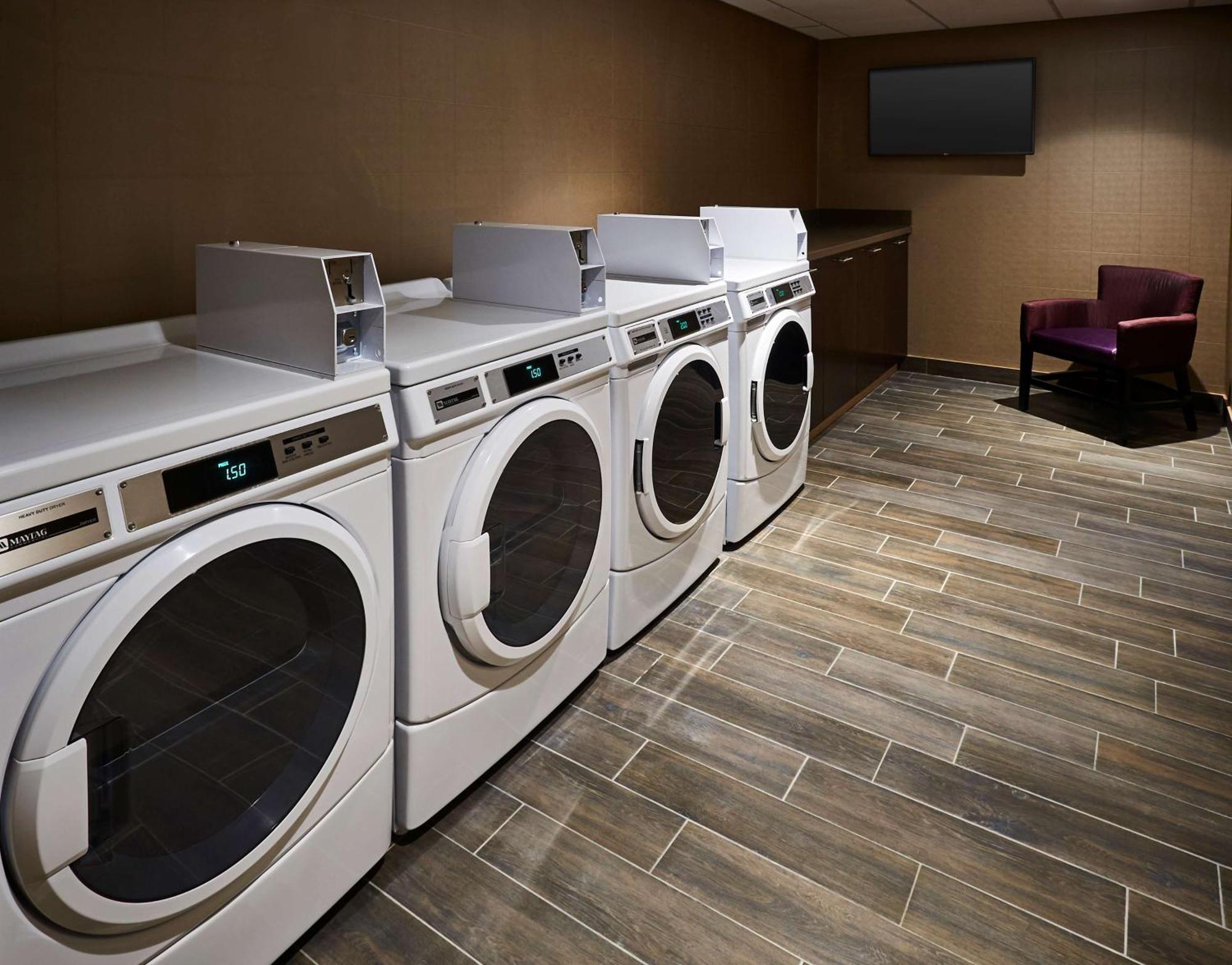 Hampton Inn By Hilton Timmins Extérieur photo