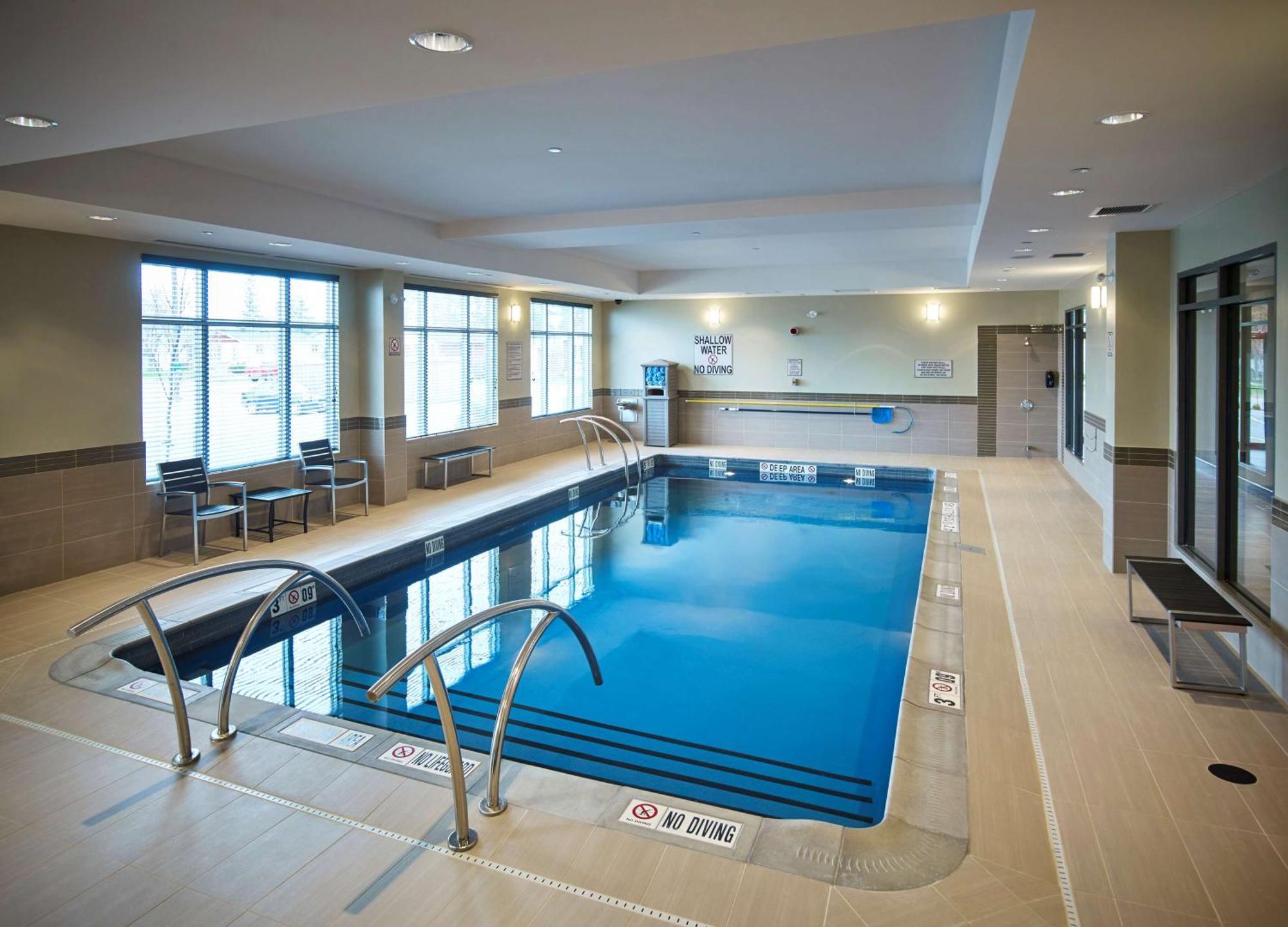 Hampton Inn By Hilton Timmins Extérieur photo